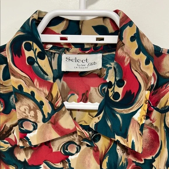 Floral Patterned Button-Up Shirt - Picture 2 of 5